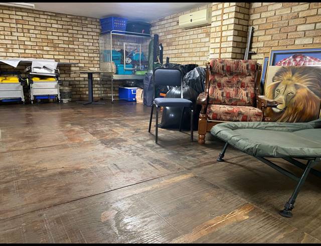 300.80M² BUSINESS CENTRE FOR SALE IN RUSTENBURG CENTRAL